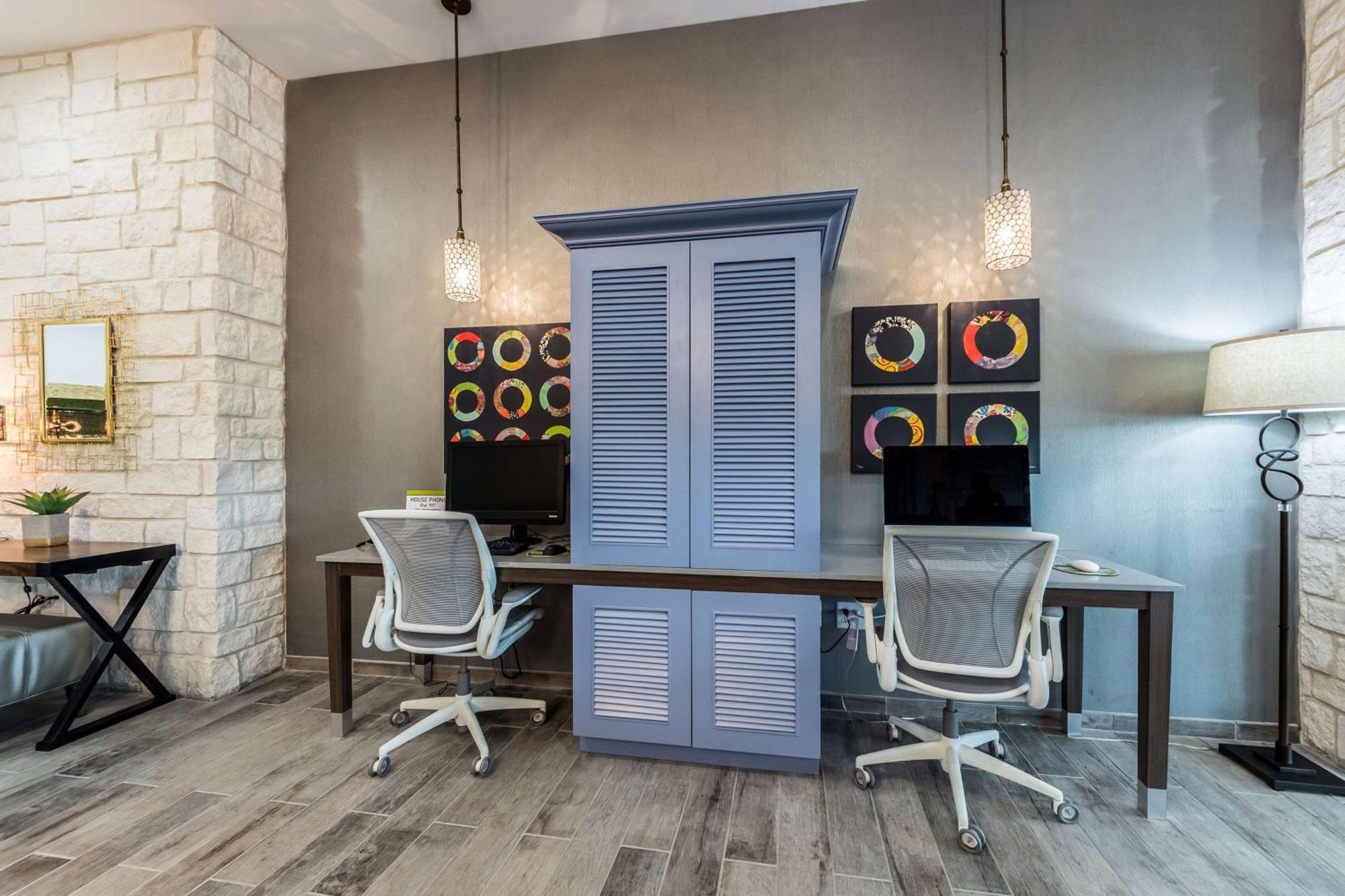 Hotel Home2 By Hilton Worth Northlake Roanoke