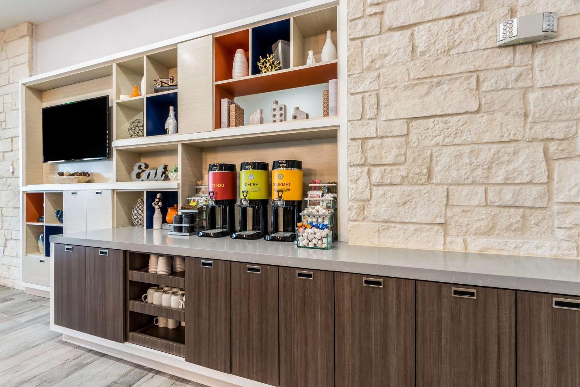 Hotel Home2 By Hilton Worth Northlake Roanoke